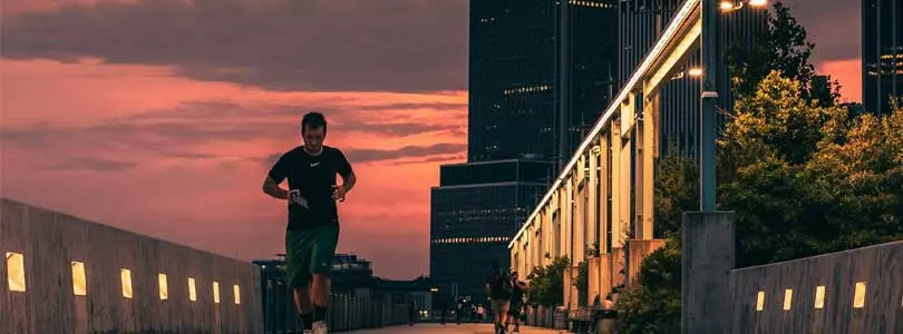 ¿Cuál es el mejor momento del día para salir a entrenar? Te lo contamos en el blog Running ZGZ